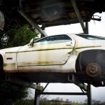 Porsche, Ferrari και άλλα supercars σαπίζουν σε κέντρο ανακύκλωσης