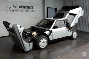 Υπερσπάνια Lancia Delta S4 Stradale αξίζει μια περιουσία!