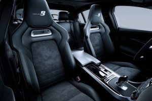 Η Jaguar XE SV Project 8 κέρδισε την Alfa Romeo Giulia Quadrifoglio (+video)