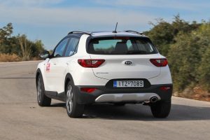 Οδηγούμε το νέο Kia Stonic (+τιμές, εξοπλισμοί, κινητήρες)