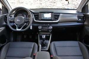 Οδηγούμε το νέο Kia Stonic (+τιμές, εξοπλισμοί, κινητήρες)