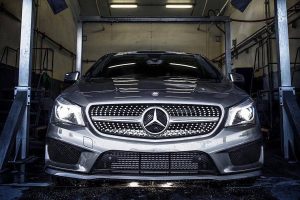 Γυάλισμα φαναριών Mercedes και προσφορές σε μικροεπισκευές