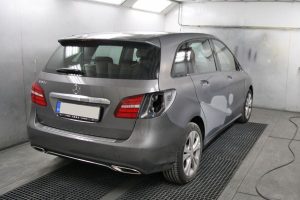 Γυάλισμα φαναριών Mercedes και προσφορές σε μικροεπισκευές