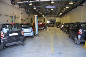 Γυάλισμα φαναριών Mercedes και προσφορές σε μικροεπισκευές