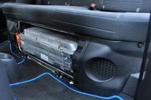 Γιατί έχει αεραγωγό κάτω από το κάθισμα το Toyota Yaris;