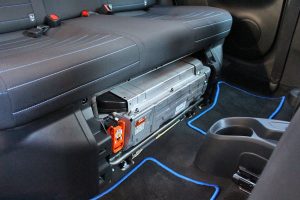 Γιατί έχει αεραγωγό κάτω από το κάθισμα το Toyota Yaris;