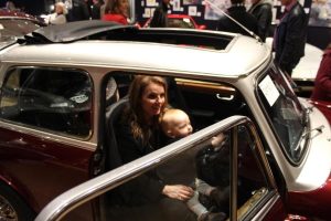 Ποια διάσημη τραγουδίστρια αγόρασε το Mini των Beetles σε εξωφρενική τιμή;