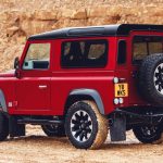 Το Land Rover Defender επιστρέφει με 405 άλογα!
