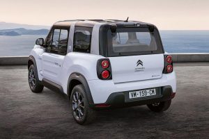 Το ηλεκτρικό Citroen που το πλένεις μέσα έξω με λάστιχο