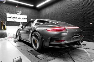 Porsche 991 Targa 4 GTS μετατρέπεται σε 911 GT3 RS