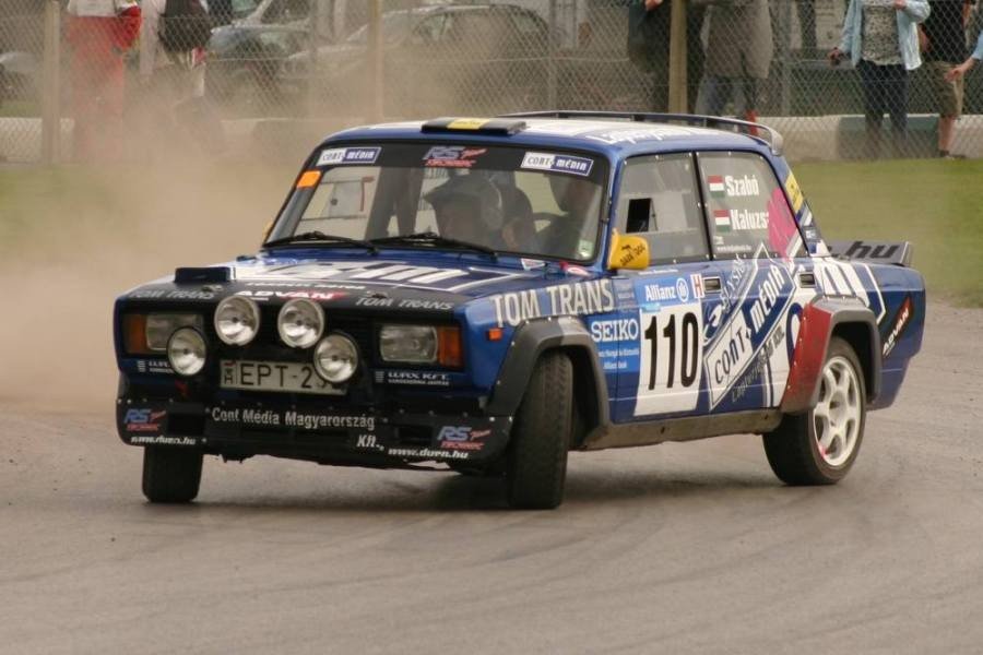 Αυτά τα Lada ξέρουν να στρίβουν (+video)