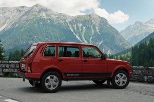 Πόσο κάνει το 5θυρο Lada Niva στη Γερμανία;