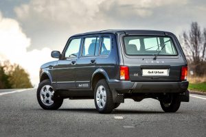 Πόσο κάνει το 5θυρο Lada Niva στη Γερμανία;