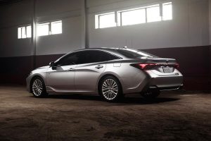 Νέο Toyota Avalon για τα μάτια σας μόνο!