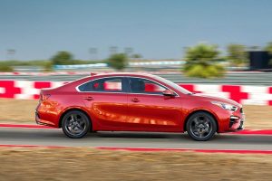 Πρεμιέρα για το νέο μικρομεσαίο Kia Forte Sedan