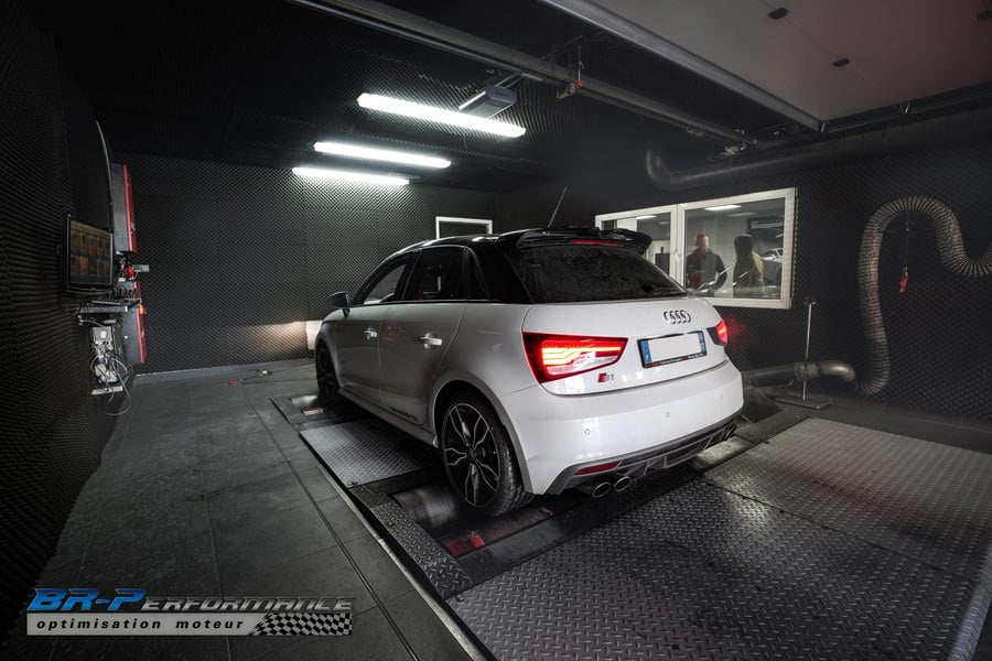 https://autogreeknews.gr/wp-content/uploads/2018/02/Audi-S1-BR-Performance-3.jpg