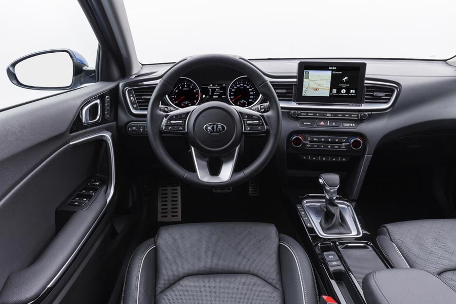 https://autogreeknews.gr/wp-content/uploads/2018/02/Kia-Ceed-Interior-0010.jpg