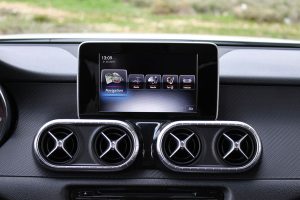 Mercedes-X-250d (13)