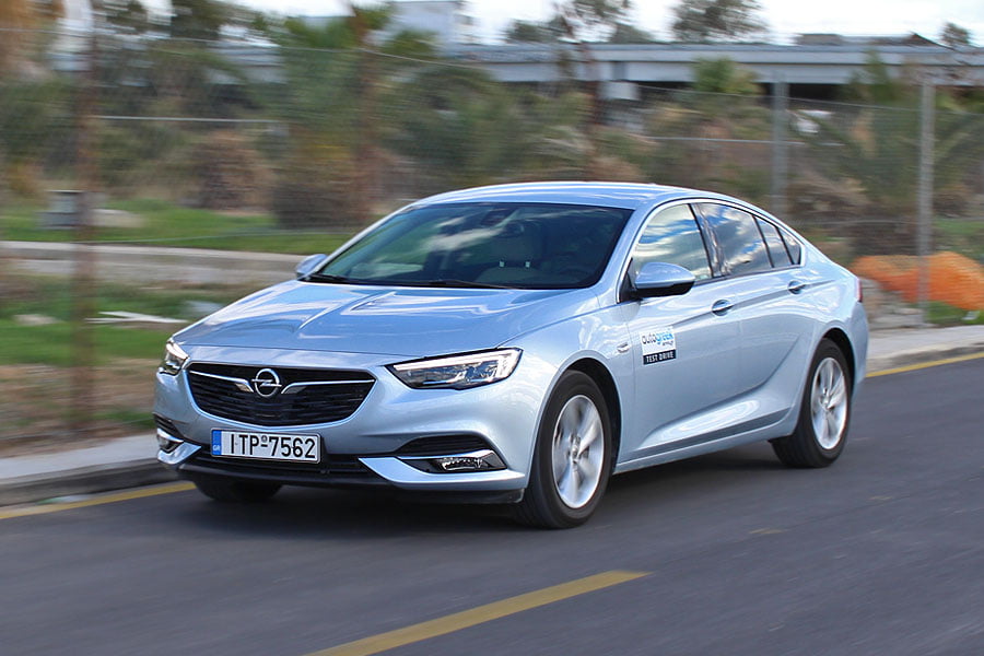 https://autogreeknews.gr/wp-content/uploads/2018/02/Opel-Insignia-16d-auto-1.jpg