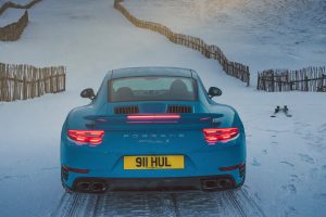 porsche-911-turbo-s-goes-up-a-snowy-slope-in-the-scottish-highlands_6