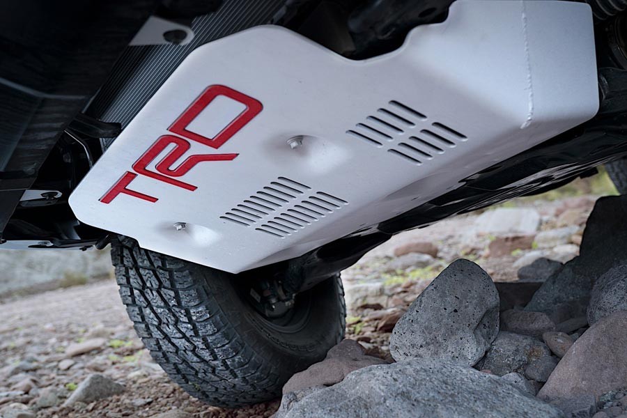 Νέα σειρά Toyota TRD Pro με… άγριες διαθέσεις