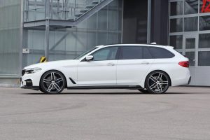 BMW 540i με 400 άλογα για γρήγορους… μπαμπάδες