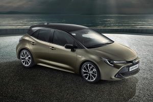 2019toyotaaurishybrid-03-(1)