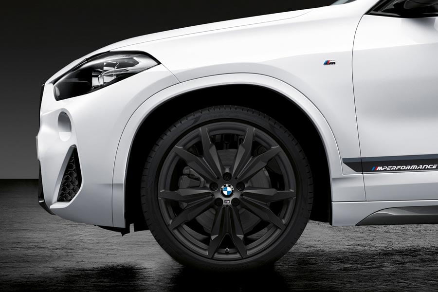 https://autogreeknews.gr/wp-content/uploads/2018/03/BMW-X-M-Performance-Parts-2.jpg
