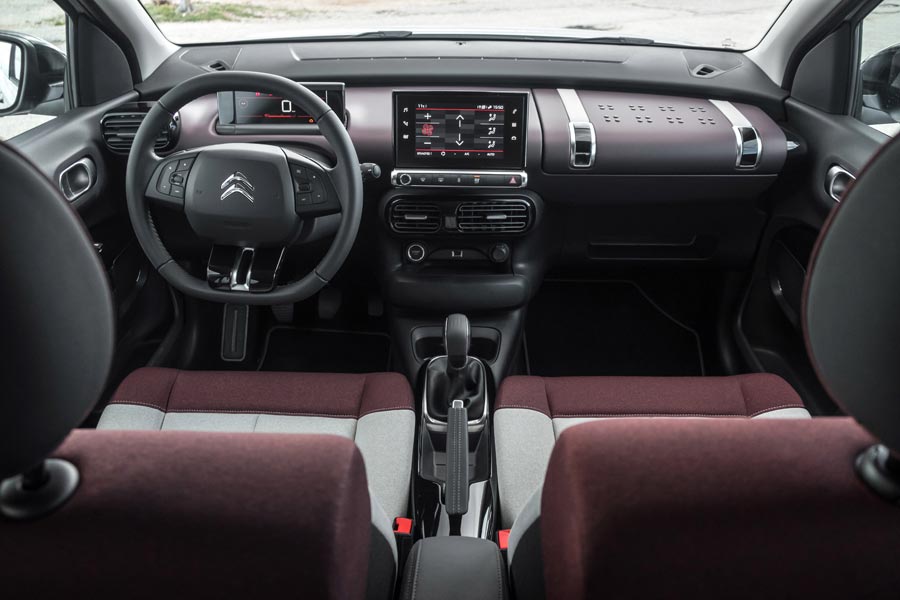 https://autogreeknews.gr/wp-content/uploads/2018/03/Citroen-C4-Cactus-2018-18.jpg