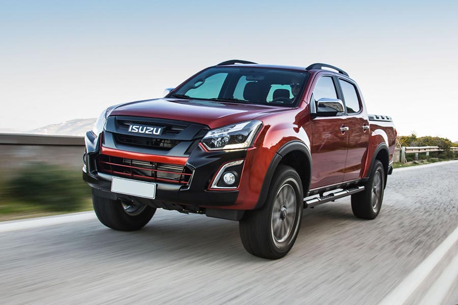 https://autogreeknews.gr/wp-content/uploads/2018/03/Isuzu-MU-X-13.jpg