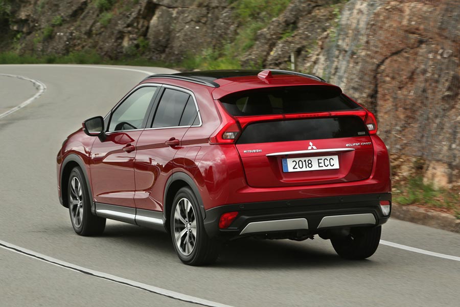 https://autogreeknews.gr/wp-content/uploads/2018/03/Mitsubishi-Eclipse-Cross-1.jpg