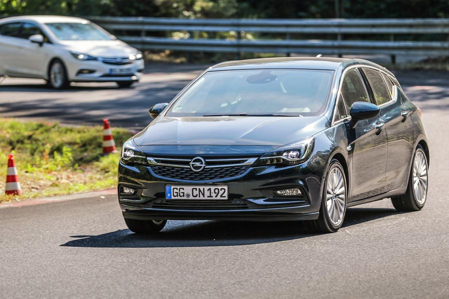 https://autogreeknews.gr/wp-content/uploads/2018/03/Opel-Astra-502661.jpg