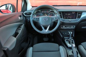 Opel-Crossland-X-1.2-110-auto (12)