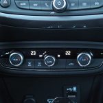 Opel-Crossland-X-1.2-110-auto (14)