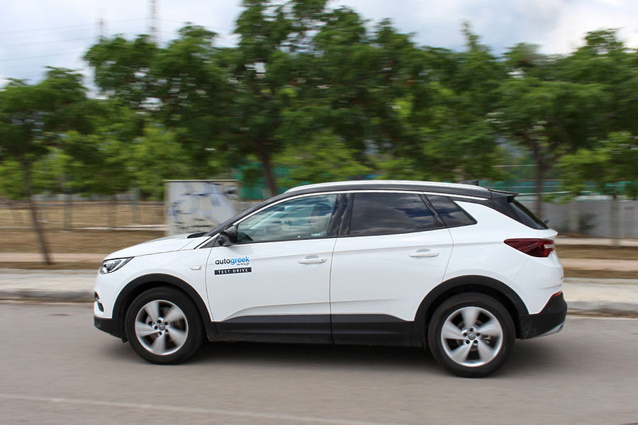 https://autogreeknews.gr/wp-content/uploads/2018/03/Opel-Grandland-X-16D-2.jpg