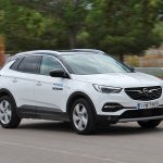 Opel Grandland X 1,6D (4)