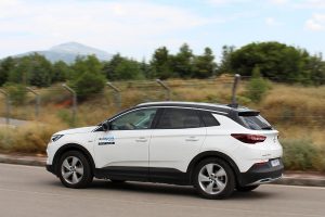 Opel Grandland X 1,6D (6)