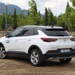 Opel Grandland X 1,6D (8)