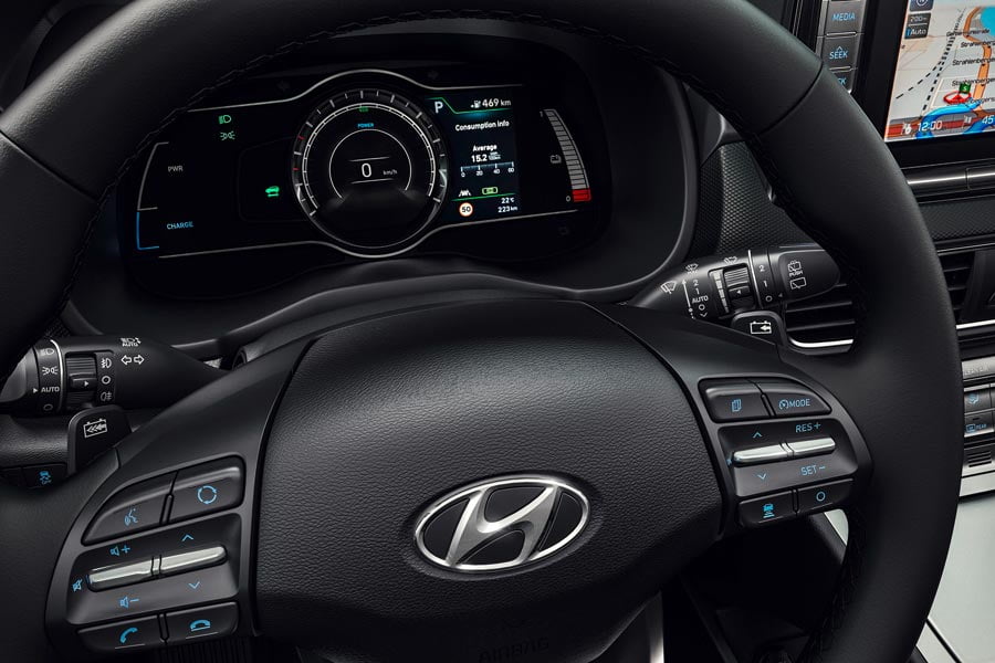 https://autogreeknews.gr/wp-content/uploads/2018/03/hyundai-kona-electric-2018-09-hires.jpg