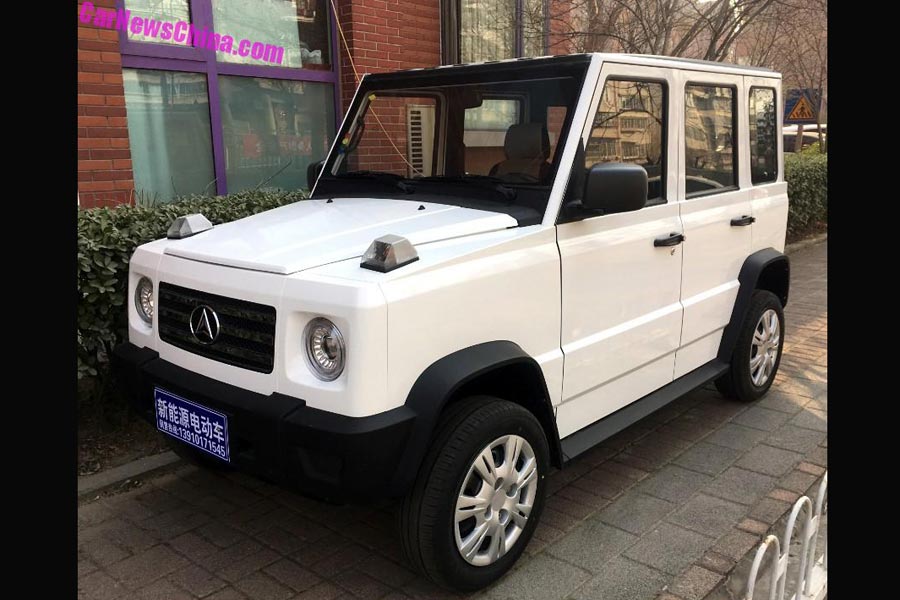 Τραγική κινέζικη αντιγραφή Mercedes με 7 ίππους!