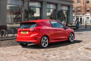2018_FORD_FIESTA_VAN_04