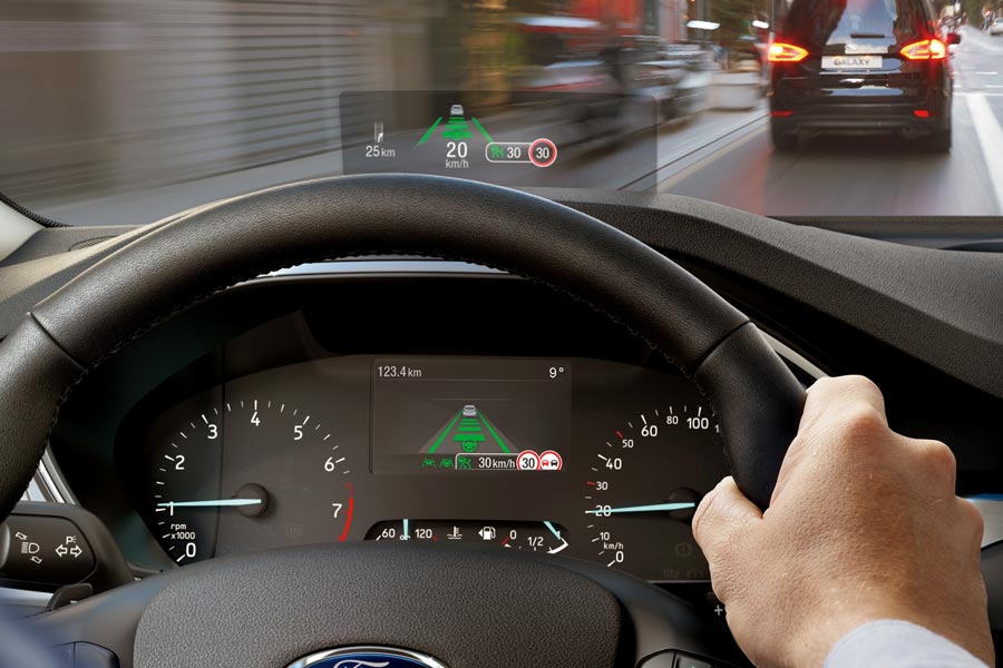 https://autogreeknews.gr/wp-content/uploads/2018/04/FORD_2018_FOCUS_Head_Up_Display.jpg
