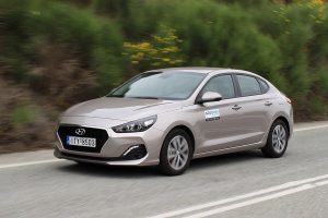 Hyundai-i30-Fastback-1,0T-120 (1)