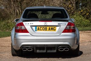 Mercedes-Benz-CLK63-AMG-(4)