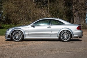 Mercedes-Benz-CLK63-AMG-(7)