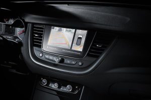 Opel-Grandland-X-Design-Line-(5)