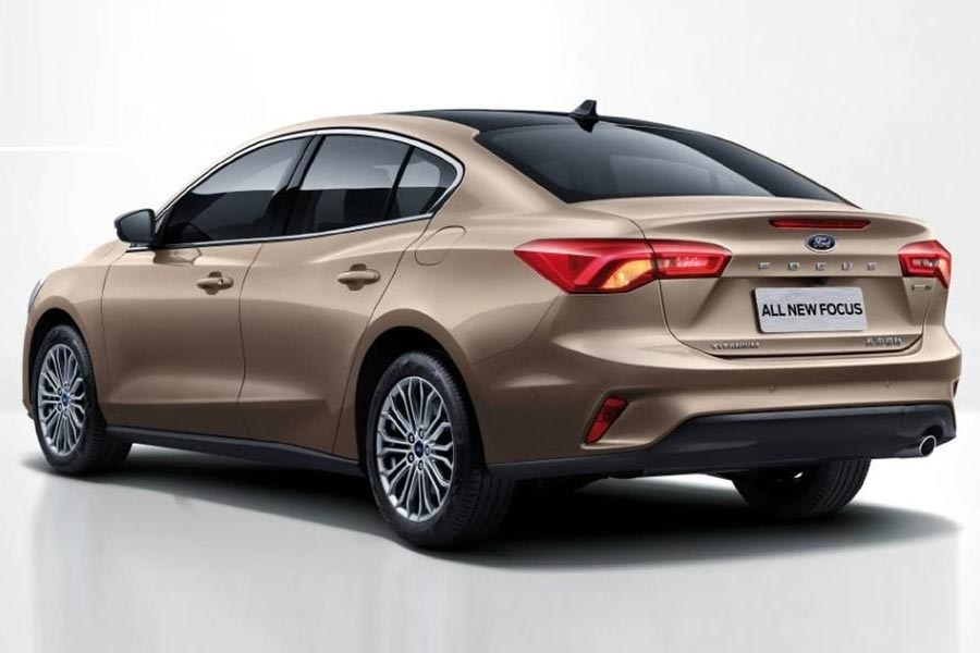 https://autogreeknews.gr/wp-content/uploads/2018/04/focus-sedan-2019.jpg