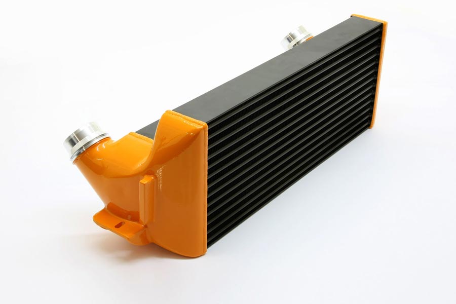 https://autogreeknews.gr/wp-content/uploads/2018/04/g-power-m2-n55-ladelufkuehler-intercooler-01.jpg