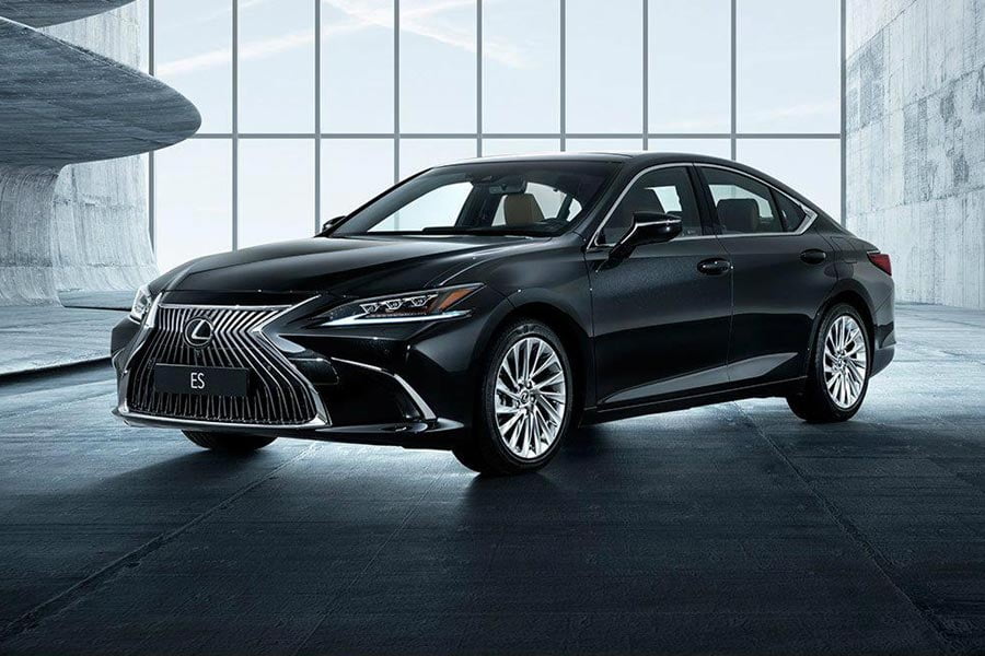 https://autogreeknews.gr/wp-content/uploads/2018/04/lexuses-1.jpg