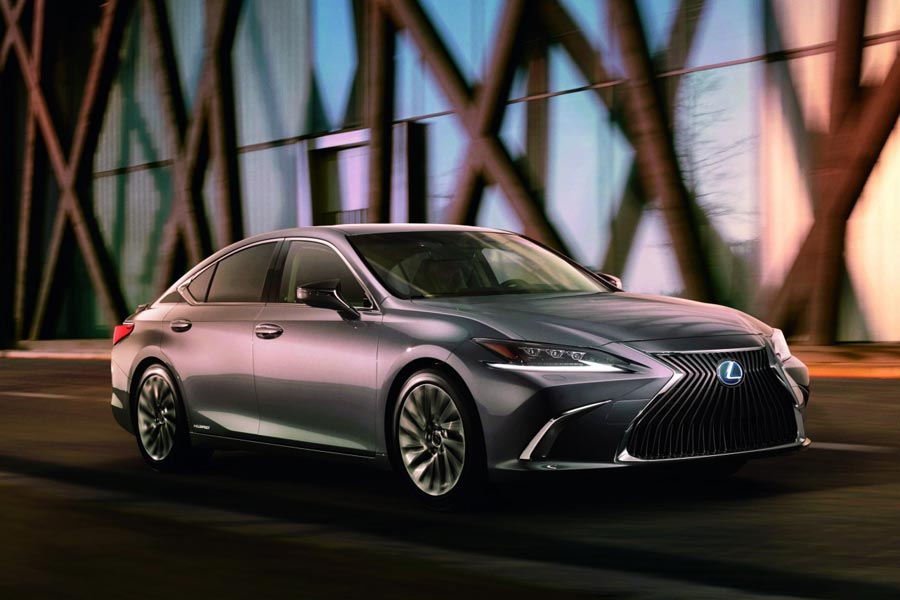 Επίσημη πρώτη για το νέο Lexus ES (+video)